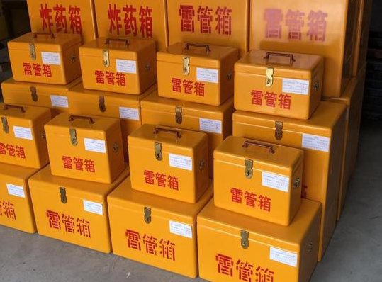 桦甸玻璃钢雷管箱的使用寿命一般是多少？