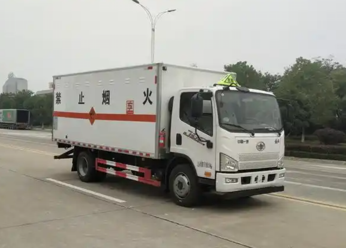 桦甸爆破器材运输车可以上高速吗？